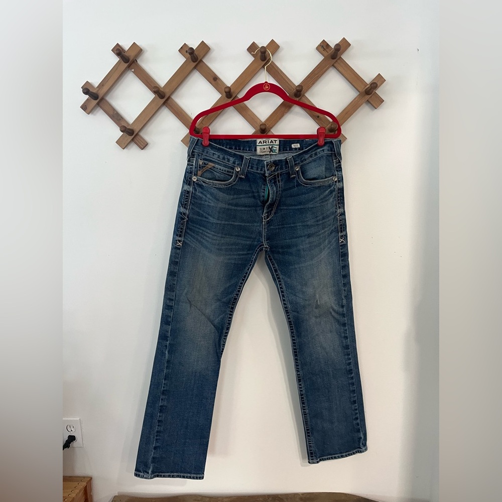 Ariat slim fit straight leg jeans size 36/32, great condition!